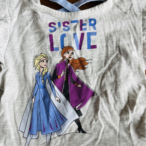 Frozen Elsa and Anna Sister Love Outfit - Picture 5 of 8